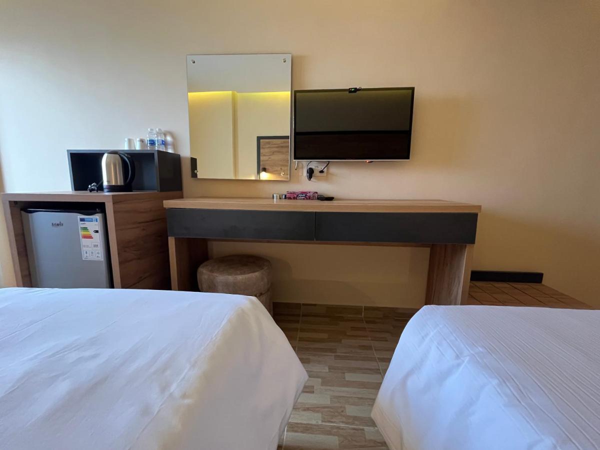 The Palm Hotel Akaba Zewnętrze zdjęcie