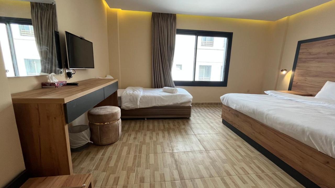 The Palm Hotel Akaba Zewnętrze zdjęcie