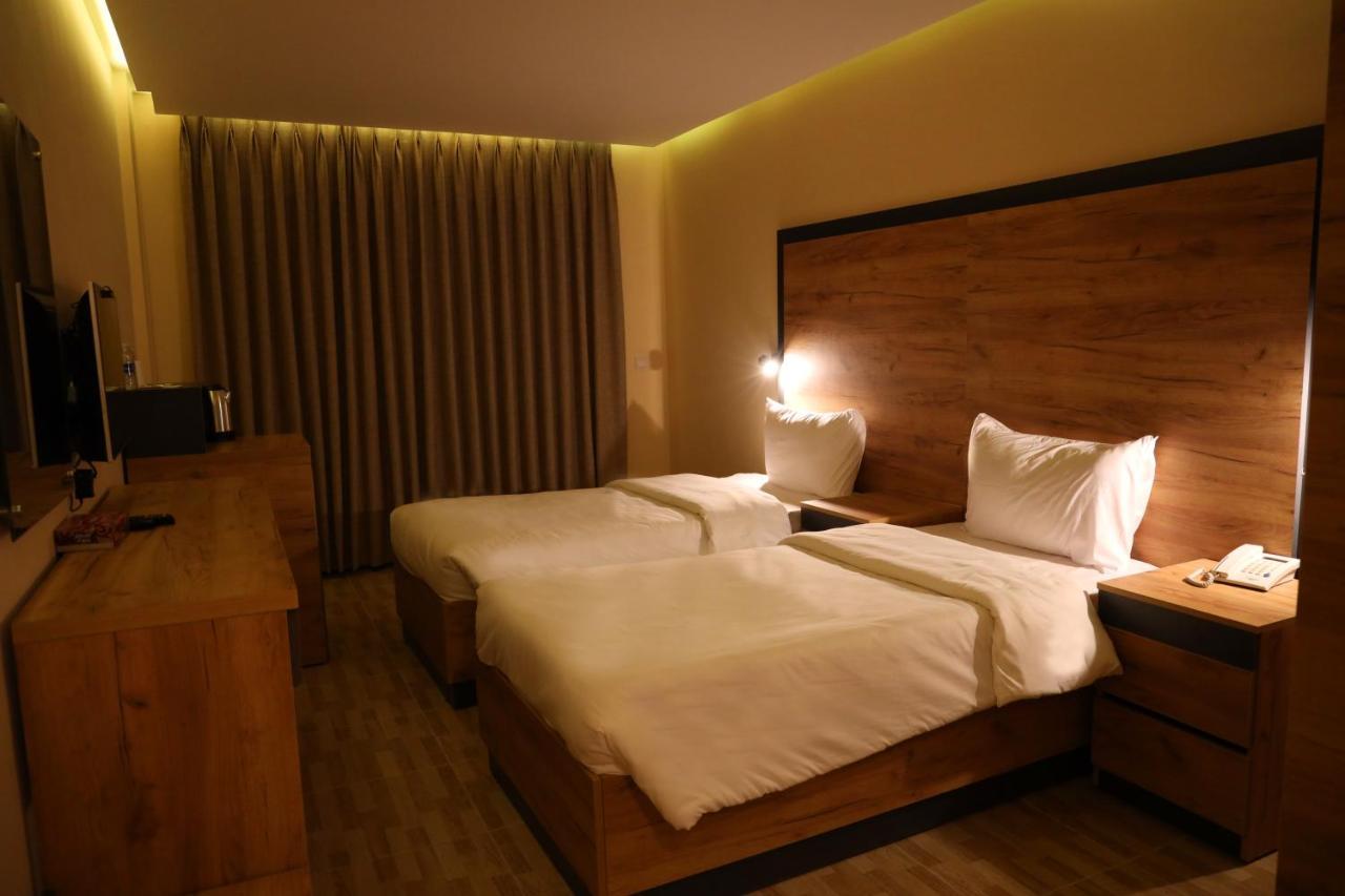 The Palm Hotel Akaba Zewnętrze zdjęcie