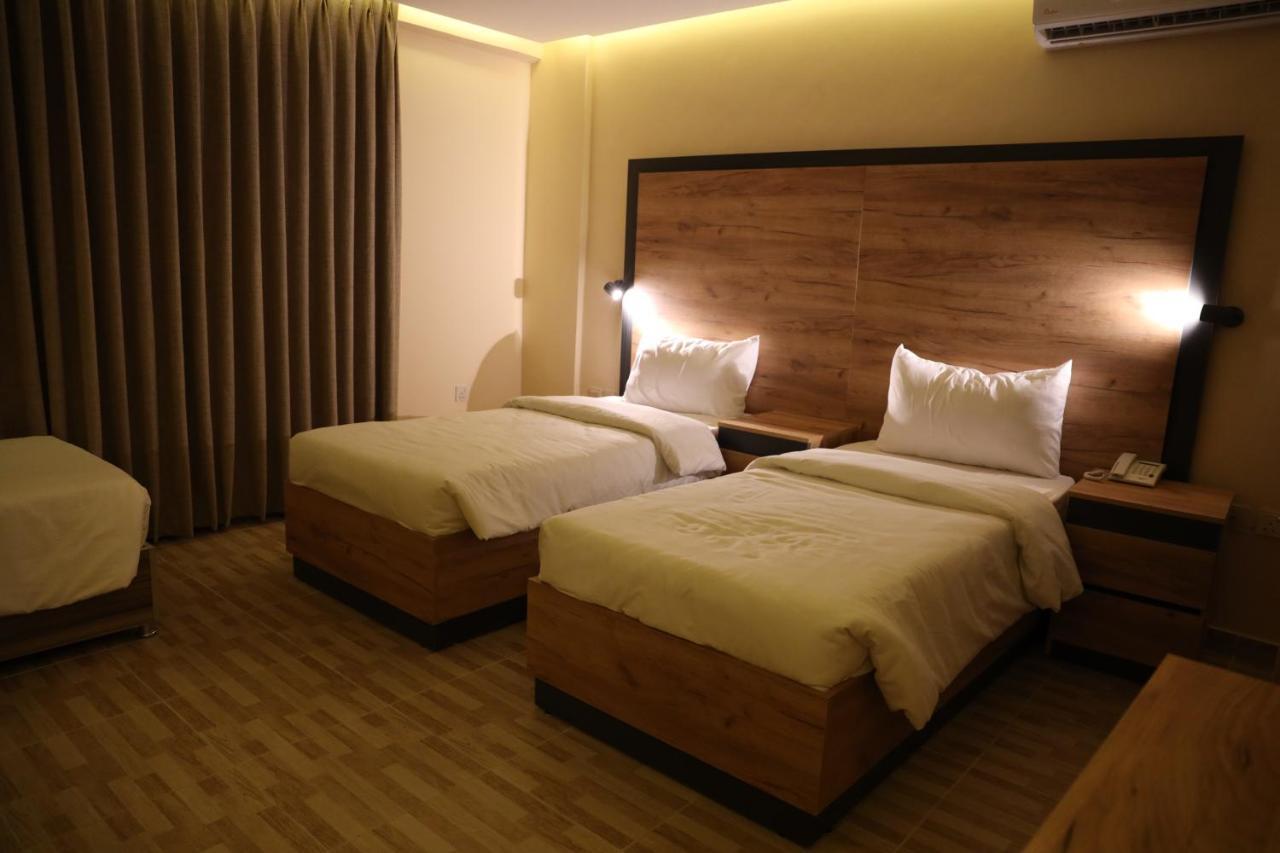 The Palm Hotel Akaba Zewnętrze zdjęcie